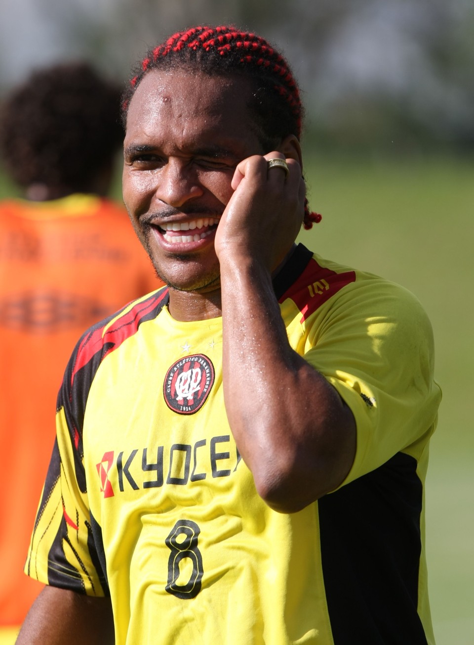 Volante Claiton iniciou os trabalhos e espera surpreender na sua recuperação no Atlético | Antônio Costa / Gazeta do Povo