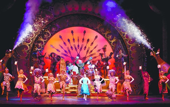 Em cena: como Bela, no centro da dança... | 