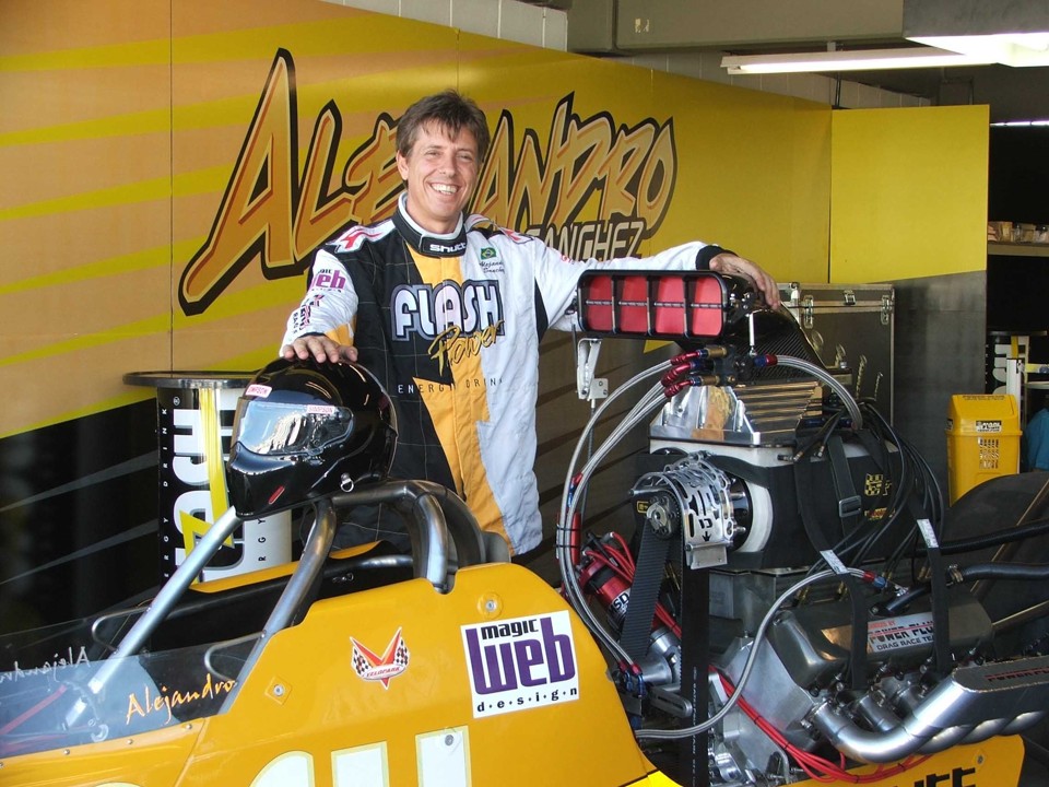 De carro novo, Alejandro Sanchez prepara show no Autódromo Internacional de Curitiba, em Pinhais | Divulgação