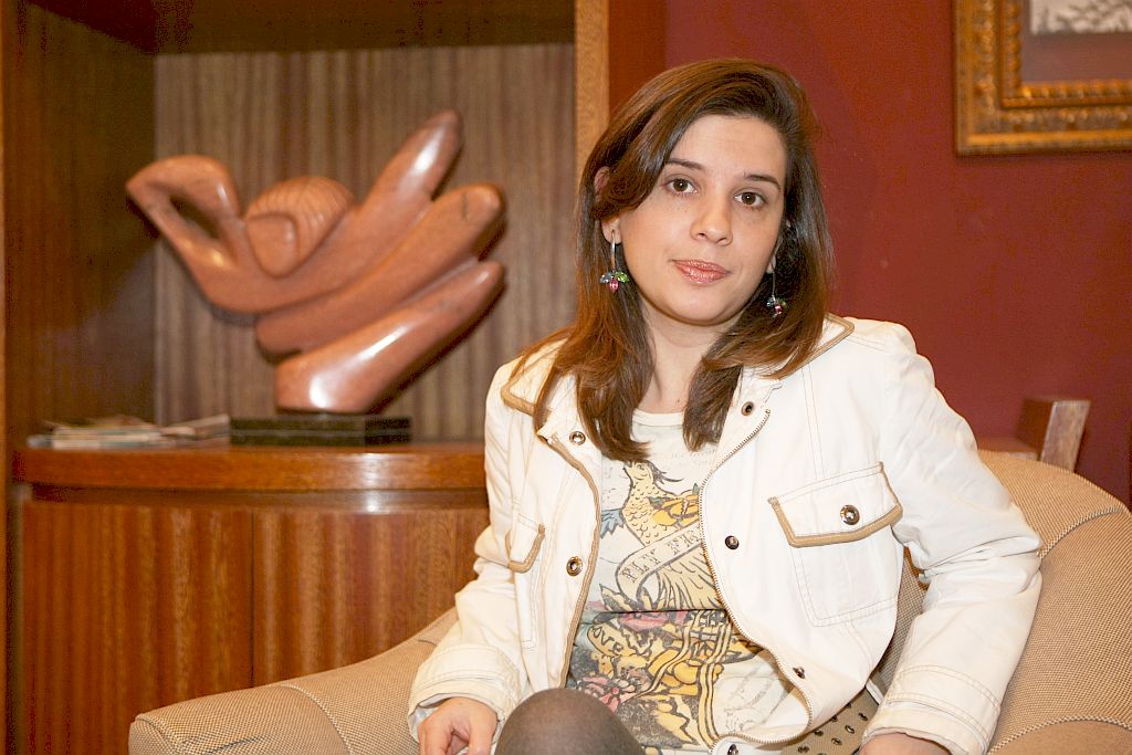 Julia Pierri viaja pela primeira vez a Gramado, onde pretende fazer amizade com os outros leitores que integrarão o júri popular | Aniele Nascimento/Gazeta do Povo