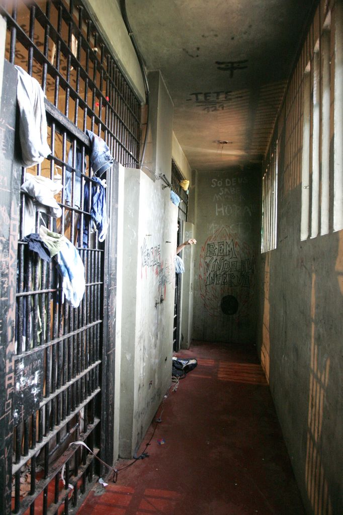Delegacia de Missal: ambiente úmido e superlotação pioram situação de adolescentes presos | Christian Rizzi/Gazeta do Povo