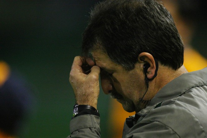 René Simões encerra com derrota sua segunda passagem pelo Coritiba | Jonathan Campos/Gazeta do Povo