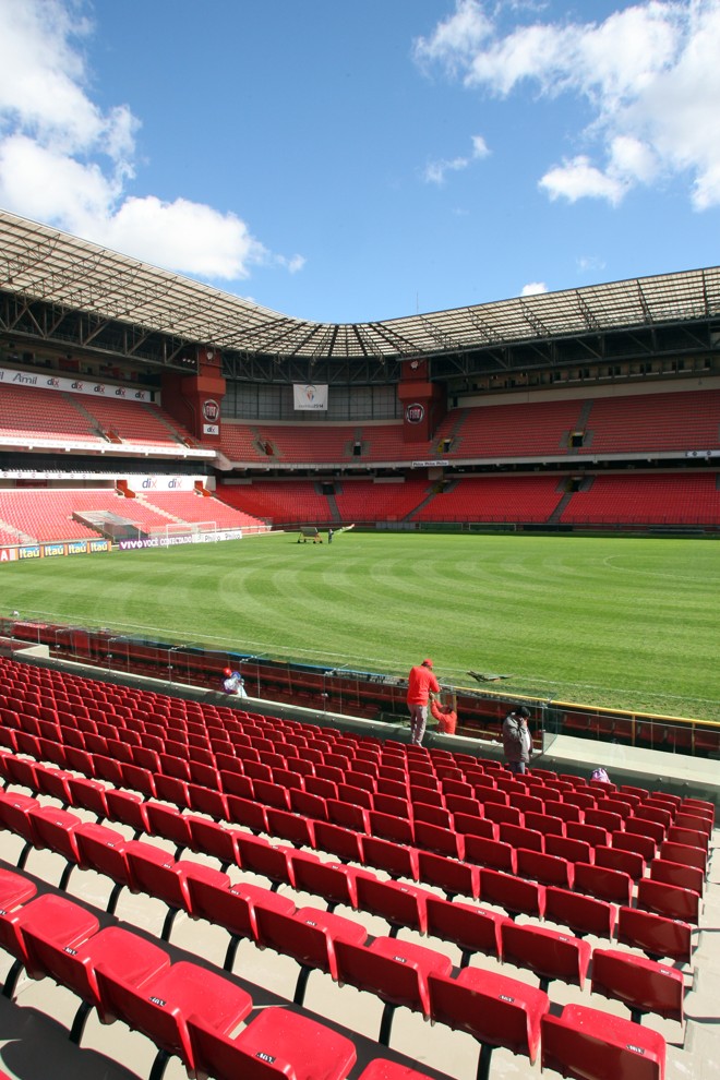 Além das novas cadeiras, gramado recebeu cuidado especial para o jogo deste fim de semana contra o São Paulo. Visão é privilegiada |