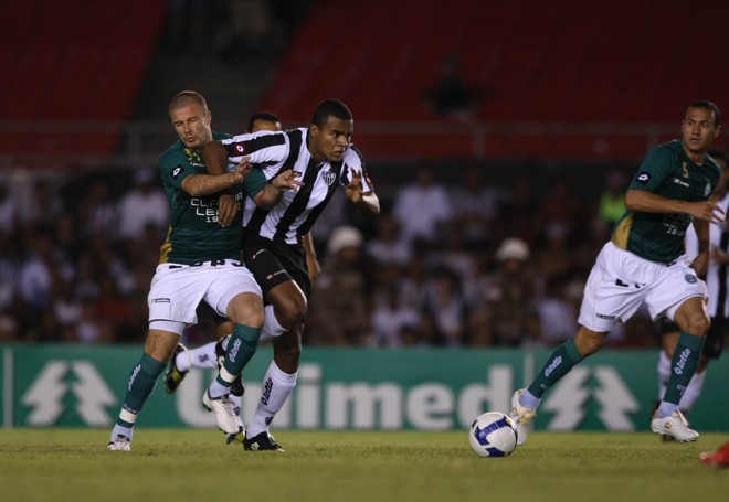 Partida no Mineirão foi aberta e cheia de alternativas e chances para os dois times |