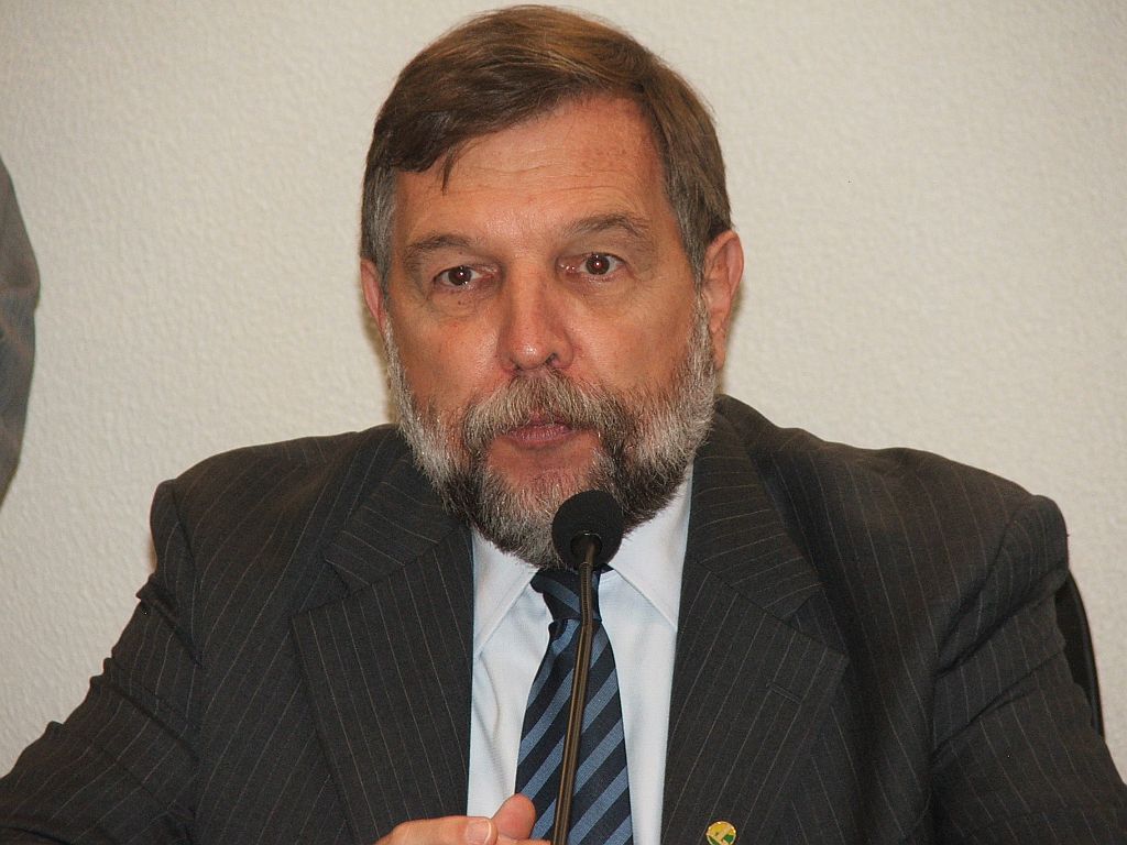 Para Arns, "as bandeiras da ética e da Justiça foram rasgadas" | Divulgação