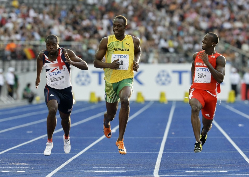 Bolt brinca nas quartas de final dos 100m e vai às semis com o quinto melhor tempo | Michael Dalder / Reuters