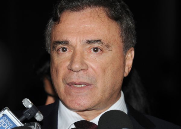 O Senado está passando por uma crise passageira, que de certa forma será benéfica", Alvaro Dias, senador (PSDB-PR) | Valter Campanato/ ABr