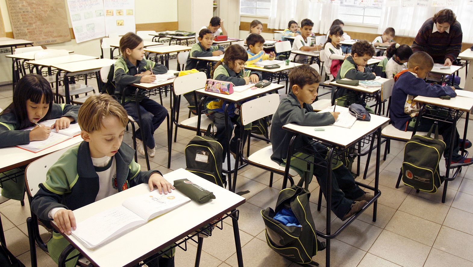 Permanência de alunos em período integral seria um pedido dos pais que não teriam onde deixar os filhos enquanto trabalham | Ricardo Lopes/PMM