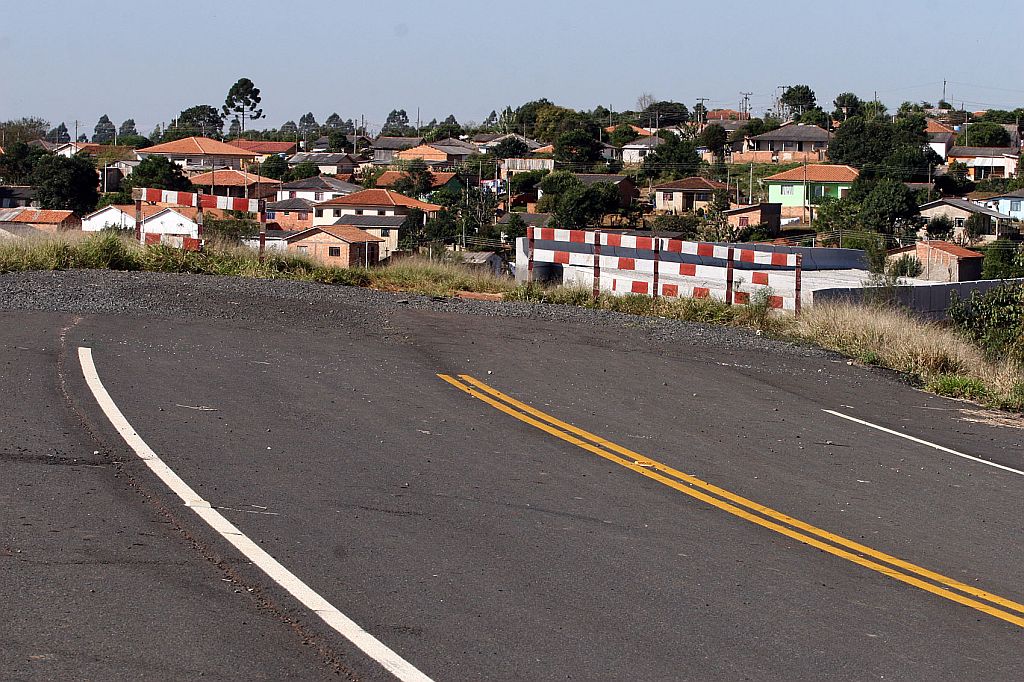 A rodovia Transbrasiliana, na região dos Campos Gerais, é uma das obras que constam como prontas no material de divulgação do governo federal, apesar de não estar concluída ainda | Henry Milleo/ Gazeta do Povo