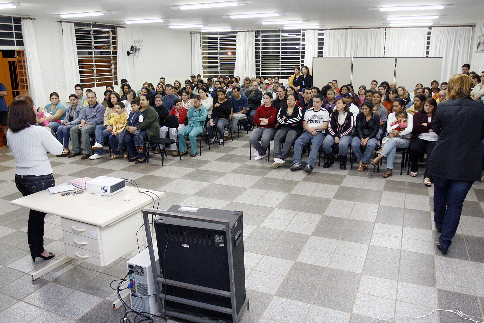 Decisão foi tomada em reunião entre pais e diretores das escolas, a pedido da secretaria de Educação | André Renato/PMM