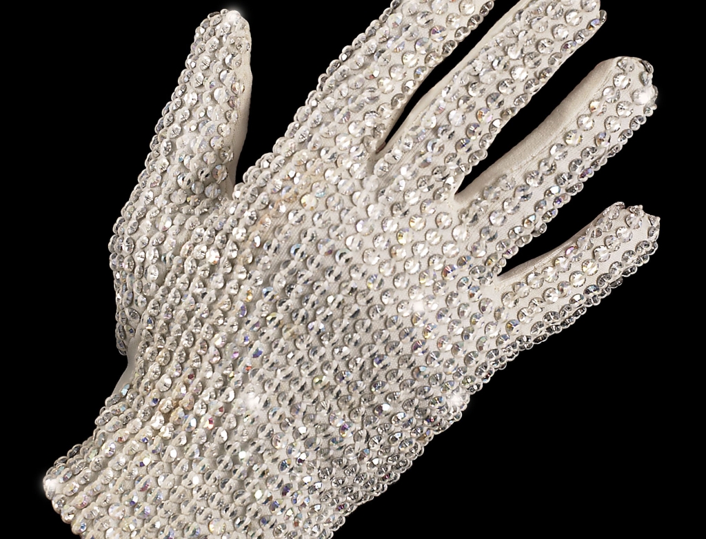 A luva de cristais de Michael Jackson | Reuters