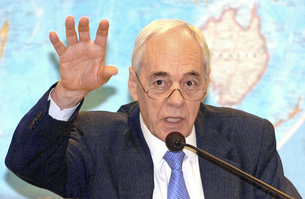 Já somos de longe o país mais ambientalista do mundo. O Brasil ainda detém 31% das florestas nativas no mundo. A Europa tem menos de 2% de sua área preservada. Reinhold Stephanes, ministro da Agricultura | J. Freitas/Ag. Senado