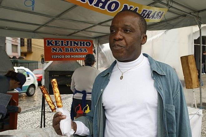 O capixaba Luís Carlos Garcia: elogio à cidade, apesar da garoa e do frio |