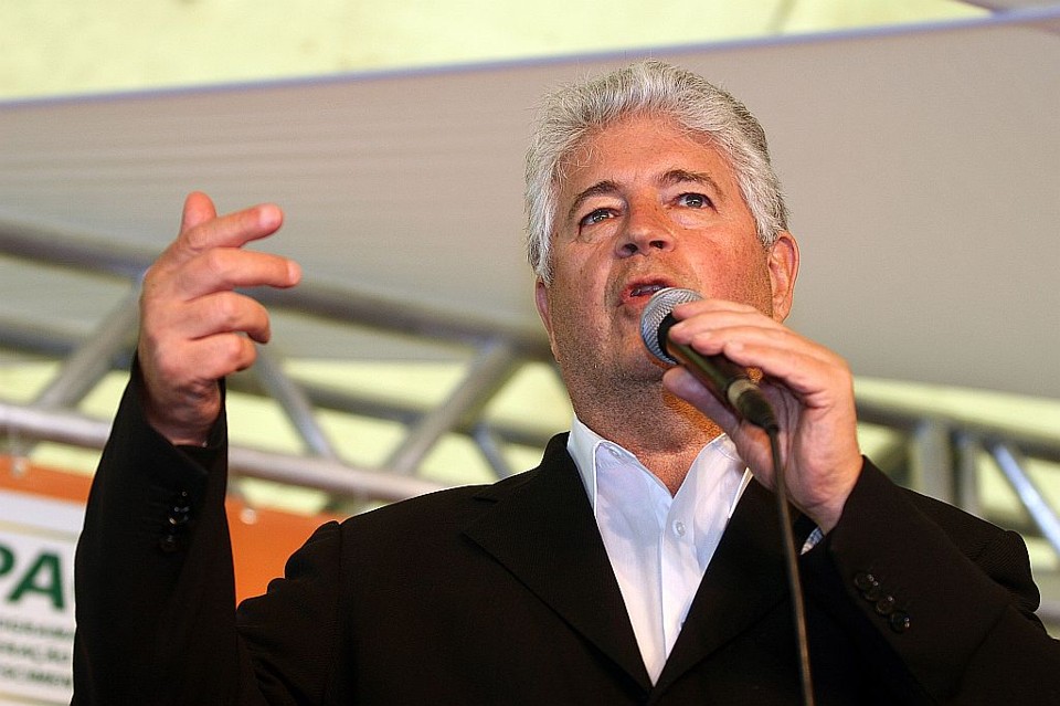 Requião elogiou o marco regulatório ontem, na Usina de Mauá | Henry Milléo/ Gazeta do Povo