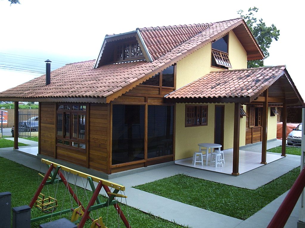 Modelo Champagnat, da Casas Curitiba. Possui 135 metros quadrados e está em exposição para os clientes | Casas Curitiba/Divulgação