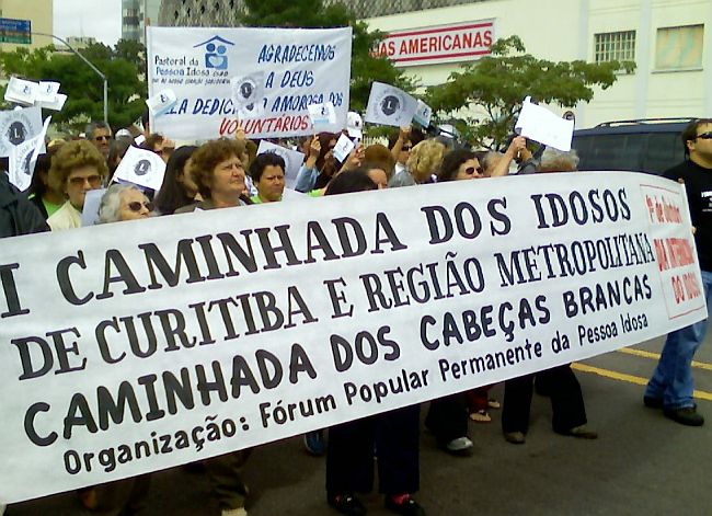 Caminhada dos Cabeças Brancas em 2007: apoio escasso para ações de mobilização. Neste ano, movimento será em 1º de outubro | Divulgação