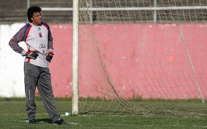 Zé Carlos, goleiro trazido pela L.A Sports, parece ganhar espaço nos bastidores da Vila Capanema | Hedeson Alves/Gazetado Povo