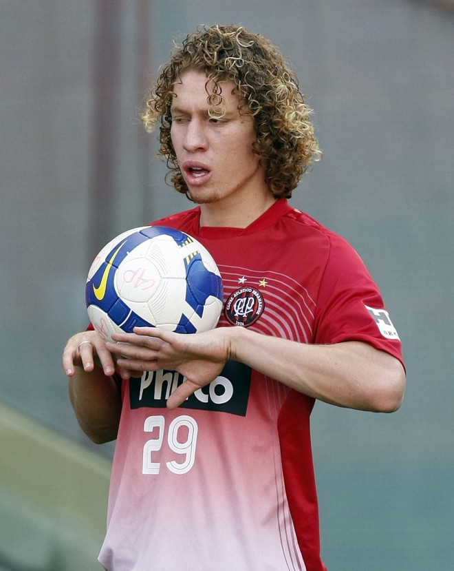 Renan, quando tinha apenas 10 anos, jurou ao avô (já falecido) que chegaria à seleção brasileira | Valterci Santos/Gazeta do Povo