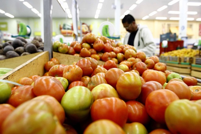 O tomate foi o produto que mais contribuiu para o reajuste da cesta básica | Gilberto Abelha / Jornal de Londrina