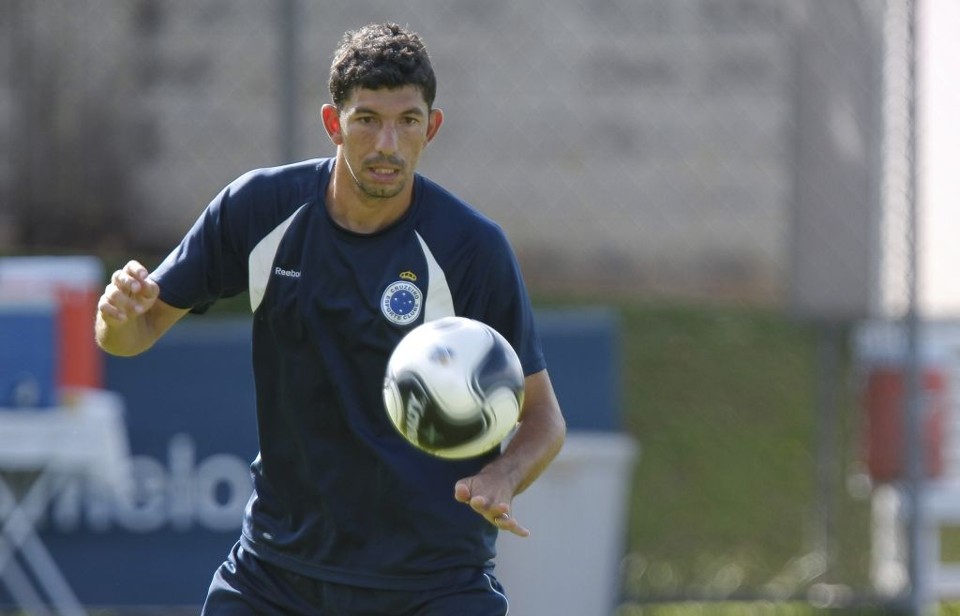Coritiba contrata sombra para Ariel Rômulo, ex-Cruzeiro: fracasso na França | Washington Alves/Vipcomm