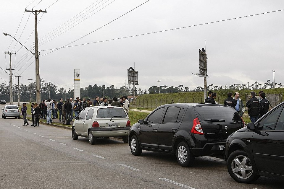 Entrada da Renault: aqui também será discutido o futuro da Assembleia. | Aniele Nascimento/ Gazeta do Povo