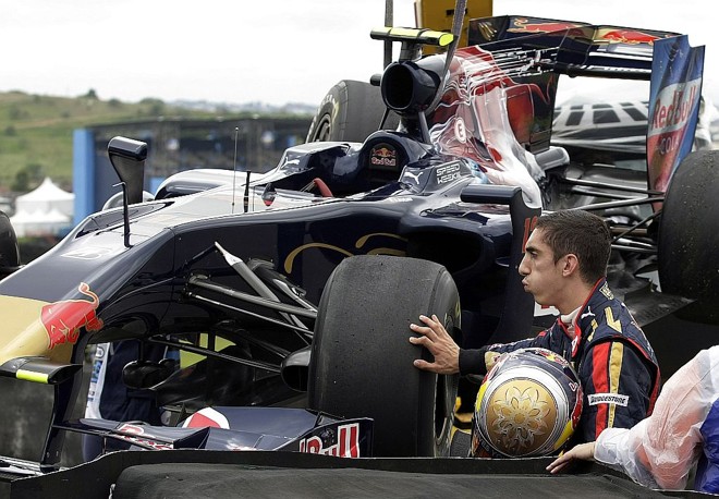 Sebastien Buemi, da Toro Rosso, surpreendeu com a segunda posição do dia, com 1min12s357 | 