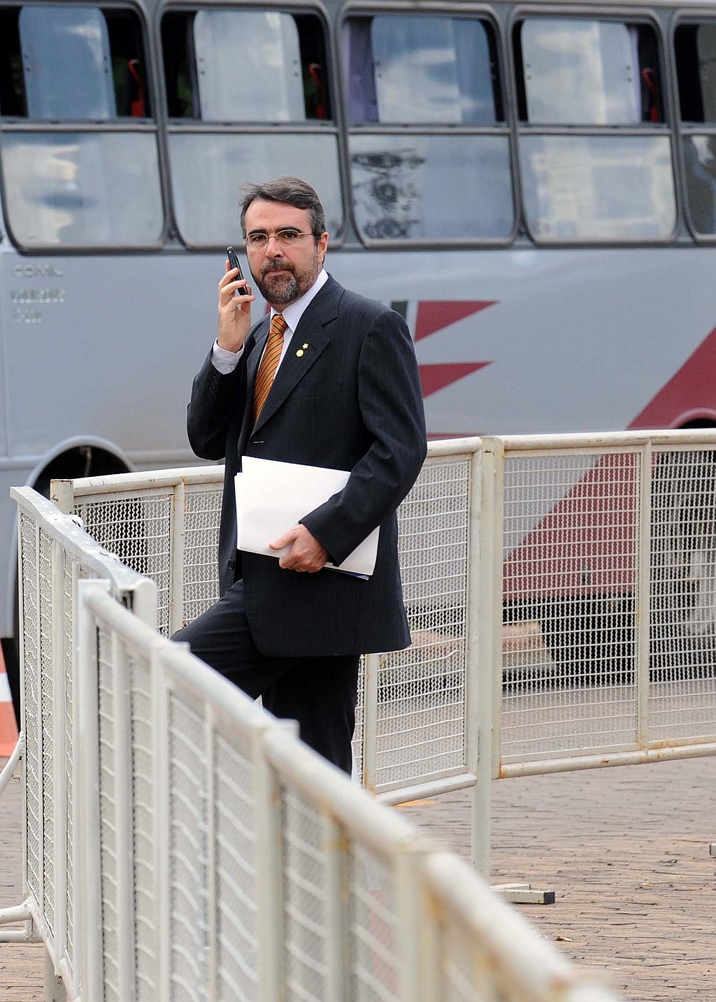 Agora vamos ter de estudar todo o cenário. (...)Isso vai ser todo um trabalho de engenharia complexa, demorada, e de baixíssima produtividade. O país não ganha nada com essa CPI. Henrique Fontana (PT-RS), líder do governo na Câmara | Wilson Dias/ABr