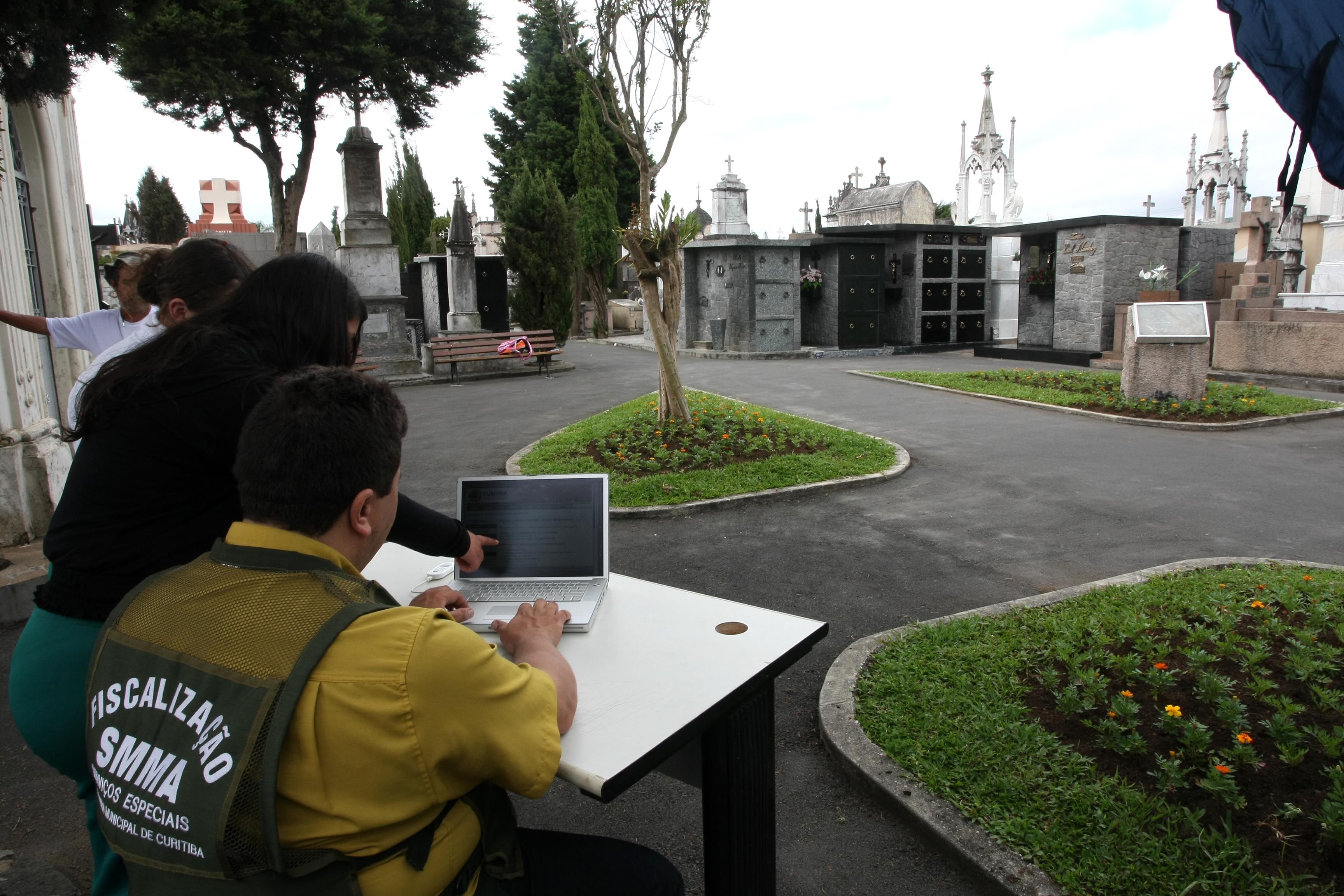 O visitante poderá ver um mapa virtual com a localização do túmulo que está procurando | Orlando Kissner/SMCS