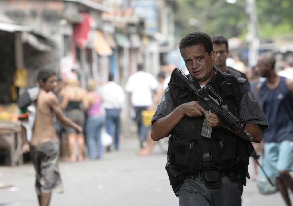 Policiamento reforçado: entradas dos morros envolvidos na disputa deste fim de semana tiveram vigilância extra | Ricardo Moraes/Reuters