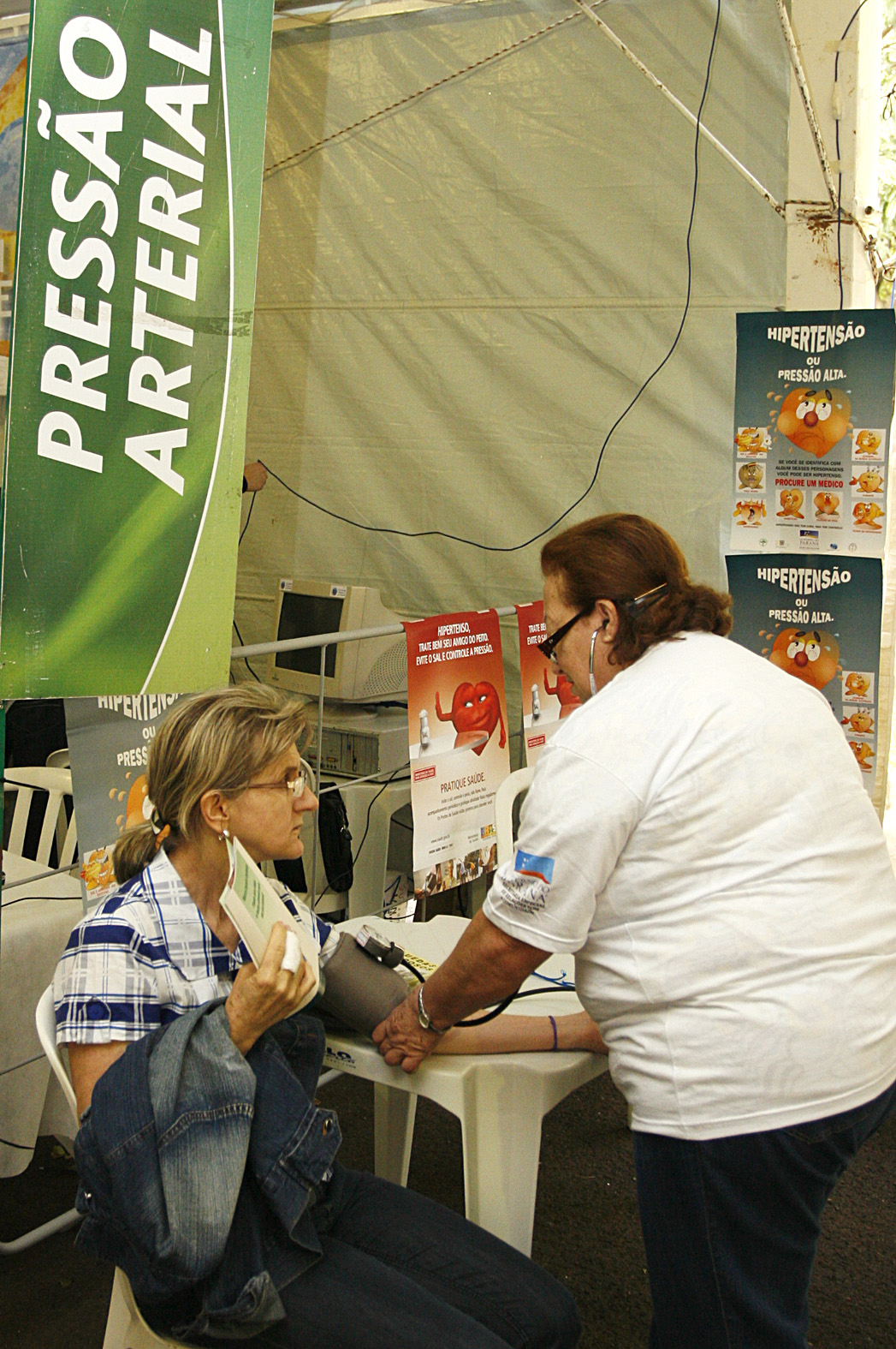 Com vários serviços reunidos no mesmo local, a feira também dá oportunidade para quem quer cuidar da saúde | Divulgação/Prefeitura de Maringá