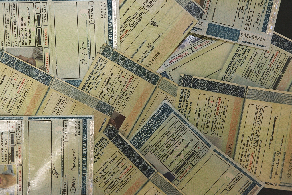 No ano, 2.641 condutores da cidade e região já procuraram a Ciretran para entregar CNHs irregulares | Pedro Serápio/Gazeta do Povo