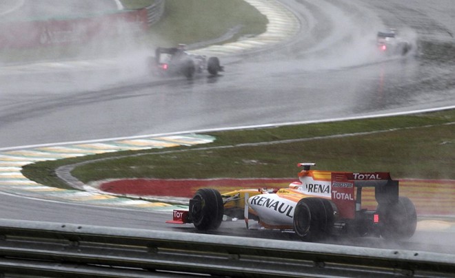 Fernando Alonso chega ao Q3, mas ficou longe da pole | 