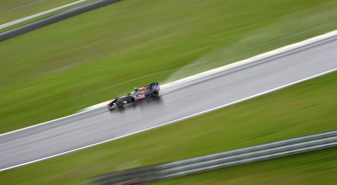 O australiano Mark Webber larga ao lado de Rubinho no GP do Brasil | 