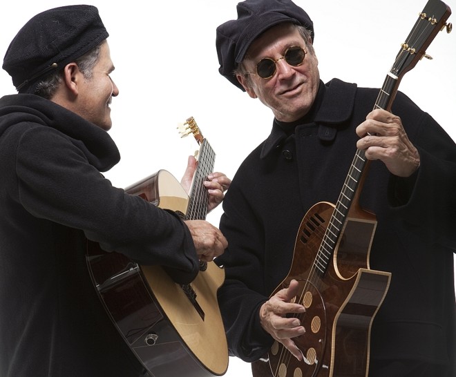 Luiz Bueno (à dir.) e Fernando Melo: canções dos Beatles |