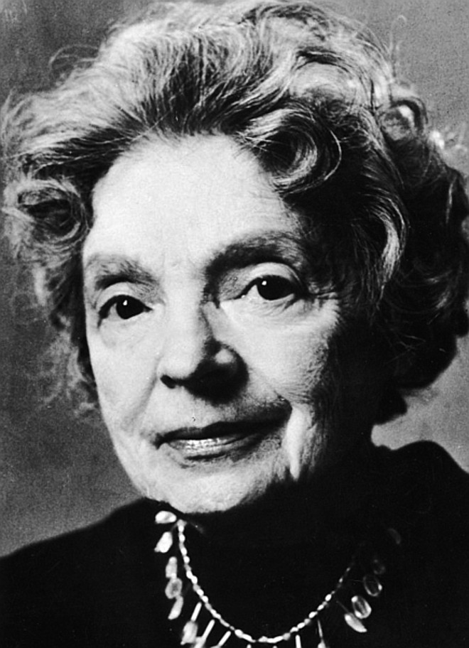 1966 - Nelly Sachs (1891-1970, sueca). Nascida em Berlim, tem a obra marcada pela experiência nazista. Em 1940, é enviada para um campo de trabalho forçado, mas foge para a Suécia com a ajuda de Selma Lagerlöf. Seu poema mais famoso é O die Schornsteine (As Lareiras), que retrata os corpos dos judeus escapando como fumaça dos campos de concentração nazistas |