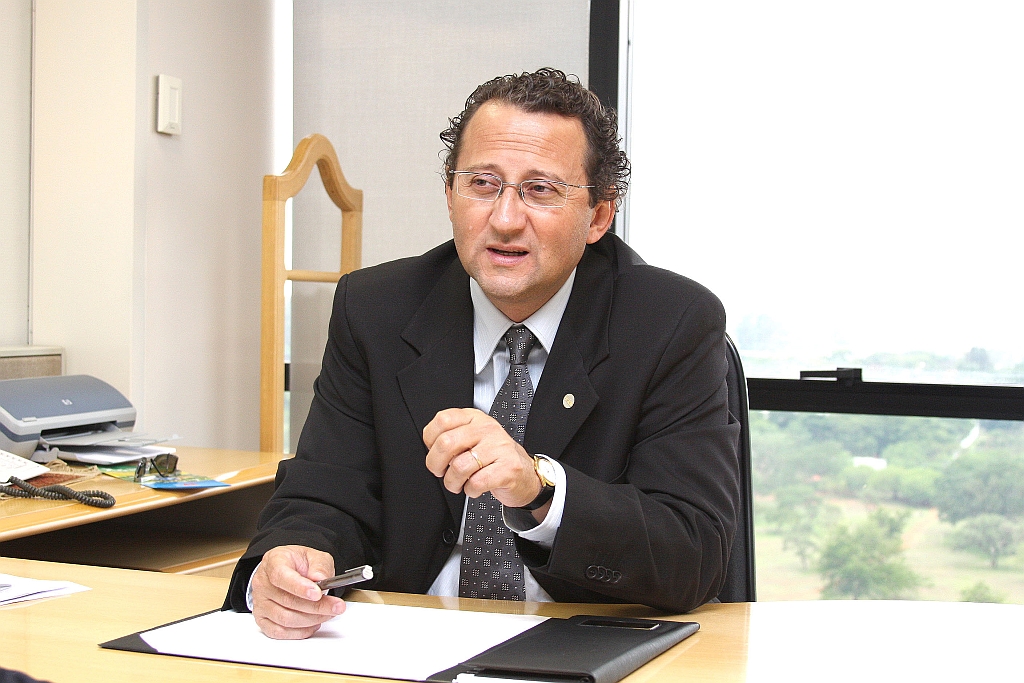 A PEC do Calote é inconstitucional, tunga o cidadão credor da fazenda pública e será o maior instrumento para afastar investimentos internacionais no país. Vladimir Rossi Lourenço, presidente em exercício da OAB | Divulgação/OAB