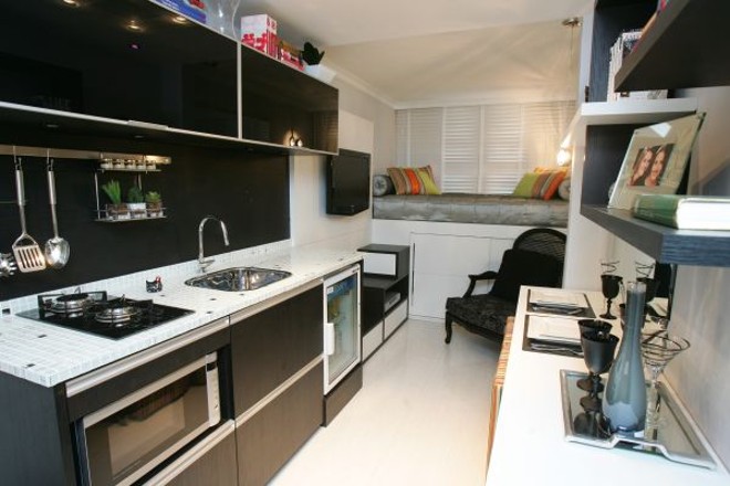 Solução das arquitetas Marina Canhadas e Sabina Bottarelli para um Miniestúdio, para uma área de apenas dez metros quadrados |