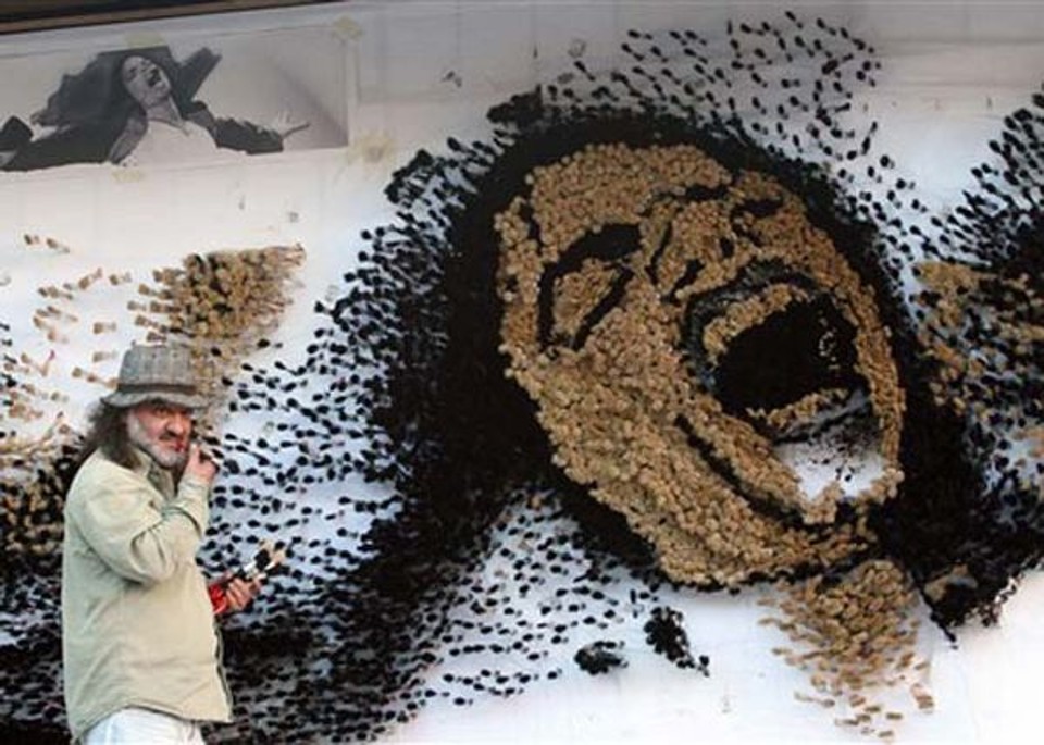 Mosaico de Michael tem 2,6 metros de comprimento | Gent Shkullaku/AFP