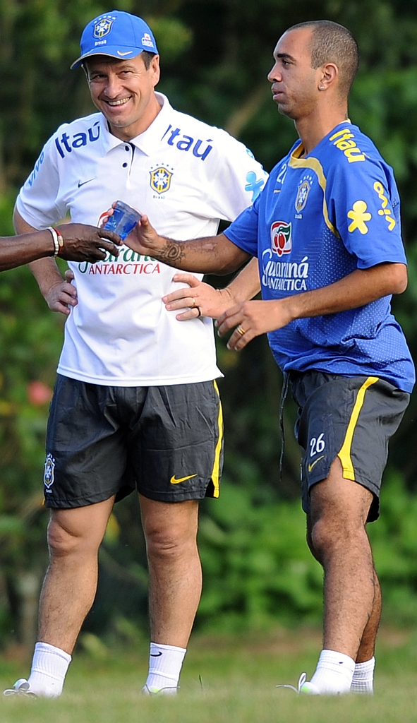 Flagrado com 0,14 mg de álcool no sangue, Tardelli deve perder pontos com Dunga | Vanderlei Almeida/AFP