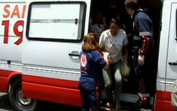 Vítimas saem de Cruzeiro do Sul, neste sábado, em uma aeronave da FAB | Reprodução/TV Globo