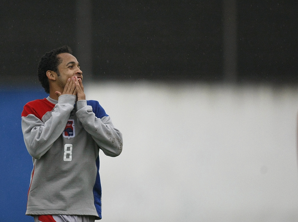 Rafinha fez a diferença em Ipatinga depois de bronca no intervalo | Rodolfo Bührer/ Gazeta do Povo
