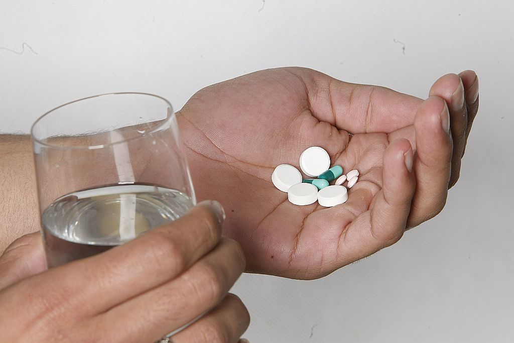 Para cada comprimido prescrito, outros sete ou oito são tomados por conta própria | Marcelo Elias/Gazeta do Povo