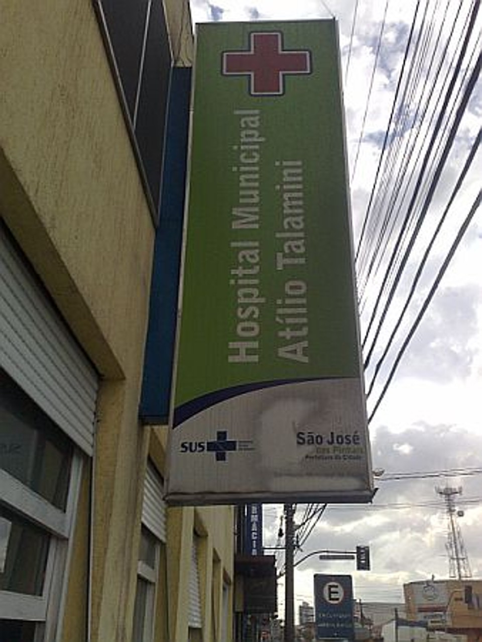 Mulher foi deixada no hospital de São José dos Pinhais que atende a maioria das grávidas da cidade | Adriano Ribeiro