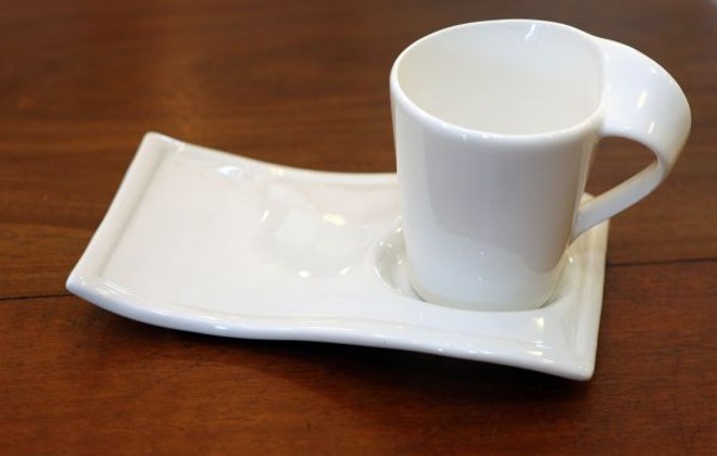 Linhas curvas no modelo importado pela Beatriz Séra Presentes. R$ 14,90 a unidade | 