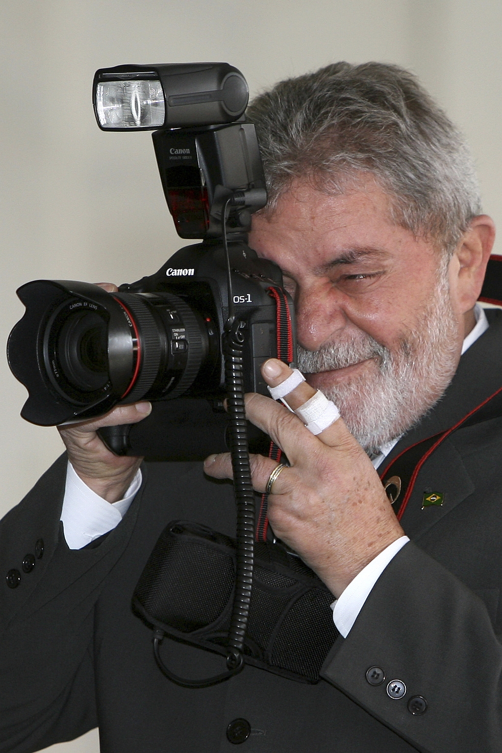 Lula tira foto do presidente Jacob Zuma, da África do Sul | RobertoJayme/Reuters