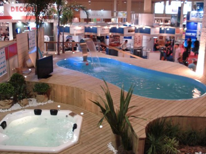 Piscina da GM Fibras, com maquinário, gera economia de 15% na instalação |