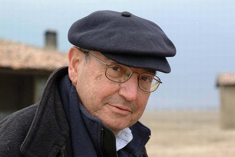 As fronteiras nos meus filmes não são apenas aquelas que separam um país do outro. São fronteiras entre a vida e a morte, barreiras de comunicação entre as pessoas. A fronteira não existe, está só na nossa cabeça. A comunicação permite que sempre se conheça mais, se vá além. Theo Angelopoulos, cineasta | Divulgação