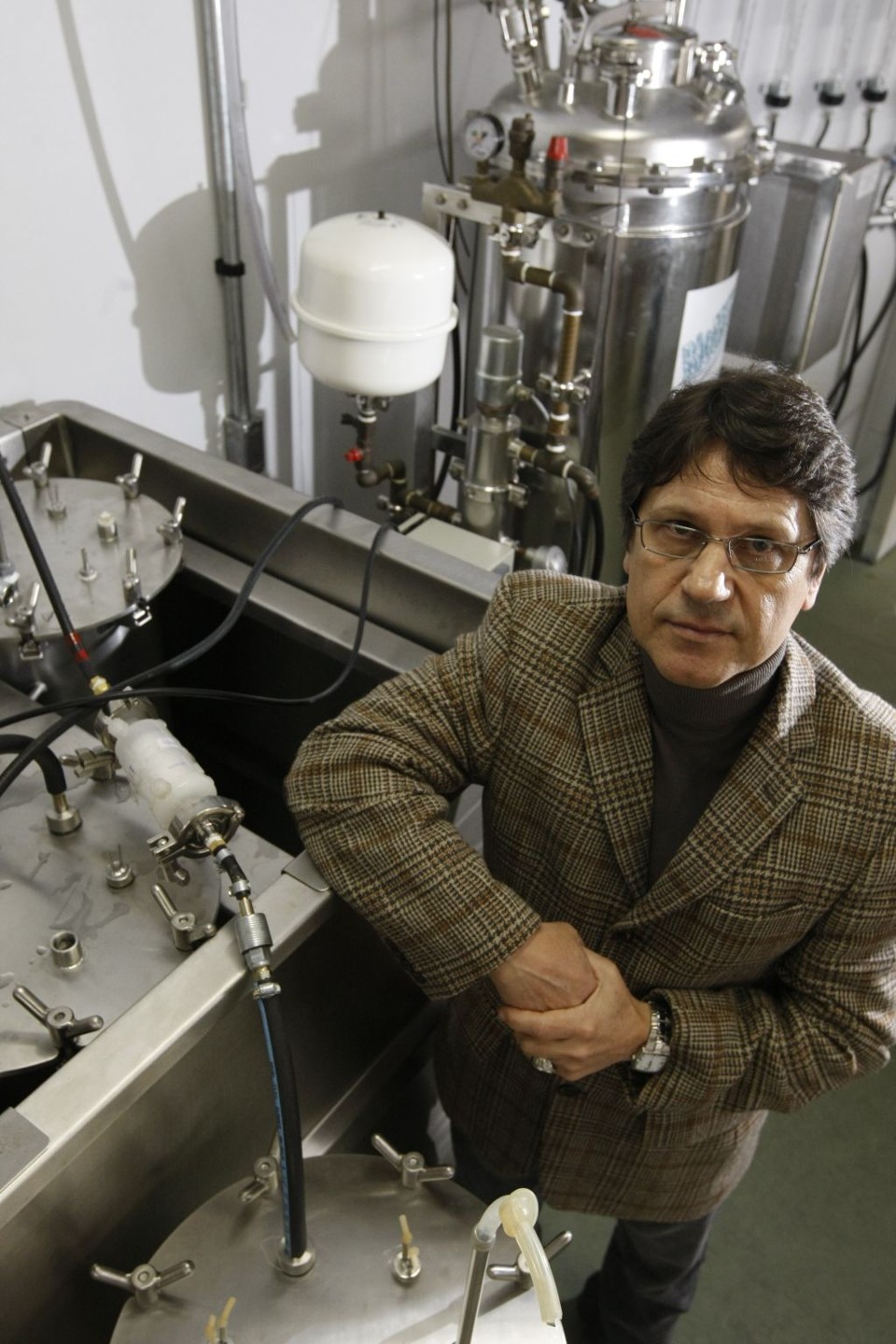 Atuo em uma área que está recebendo muita atenção e é realmente pertinente para as mudanças e decisões que teremos de fazer em relação ao futuro do meio ambiente", Carlos Soccol, professor de Biotecnologia Industrial | Marcelo Elias/Gazeta do Povo