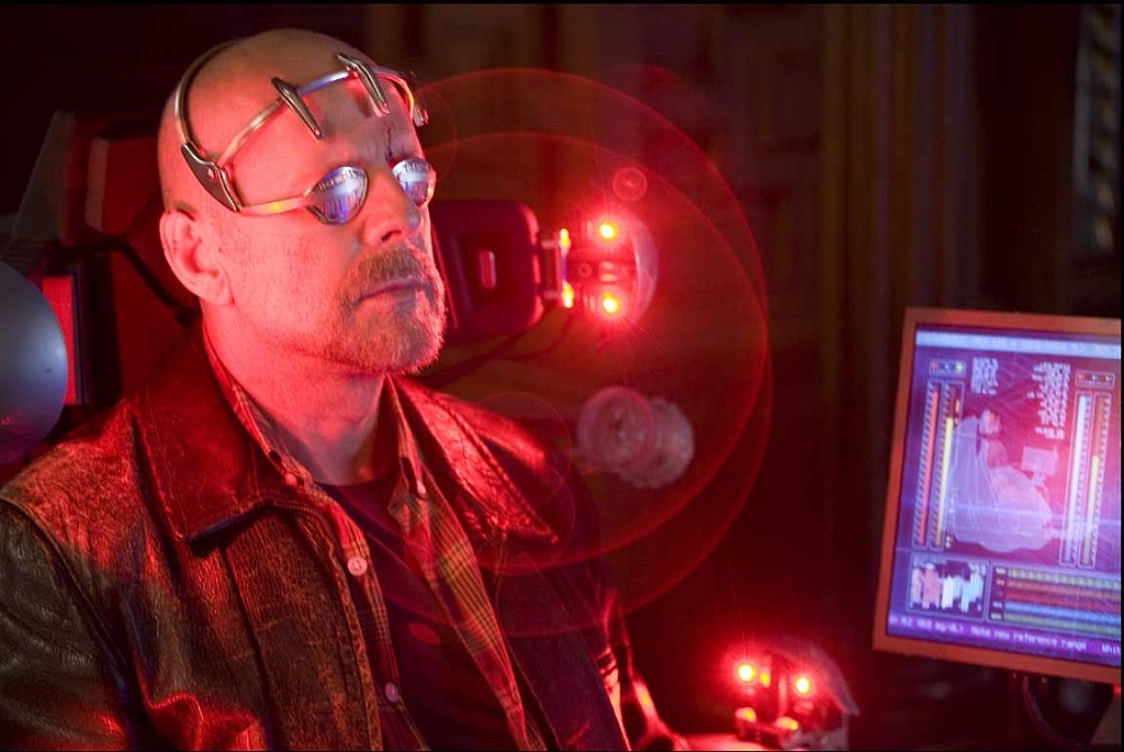 Bruce Willis é convocado mais uma vez para salvar a humanidade | Divulgação