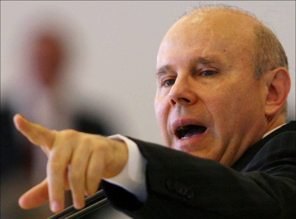 Mantega, da Fazenda: queda na arrecadação de tributos federais causa ajuste nas restituições | Roberto Jayme/Reuters